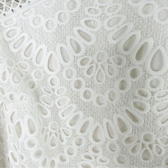 Laundry by Shelli Segal White Eyelet Cold Shoulder Dress w/Bell Sleeves Sz 2 - Picture 16 of 16